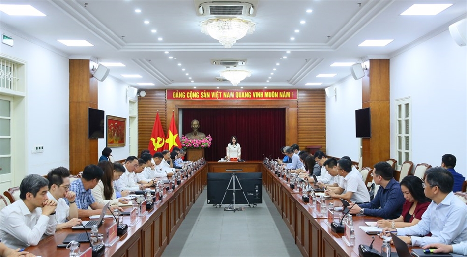 Bộ VHTTDL họp triển khai Thông báo kết luận của Thủ tướng Chính phủ tại buổi làm việc ngày 25/4